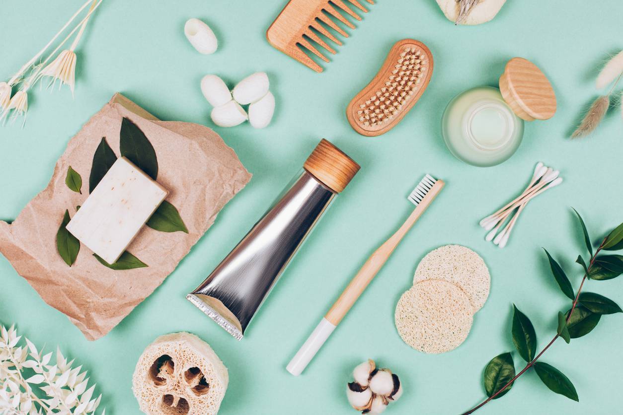 produits cosmétiques divers