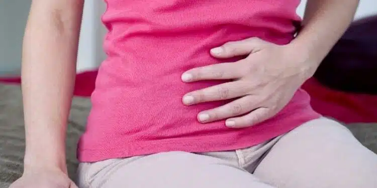 Comprendre le reflux gastro-œsophagien : symptômes, causes et traitements