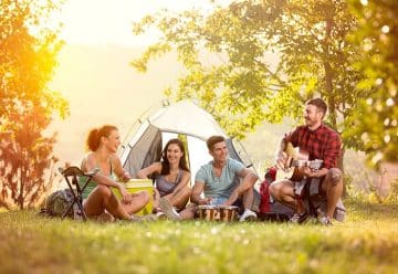 Pourquoi choisir de faire du camping en Jura pendant les vacances