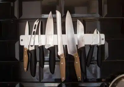 Un set de couteaux japonais
