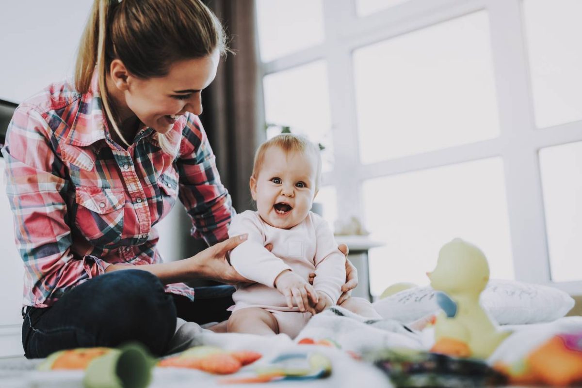 nounou à domicile garde d'enfants